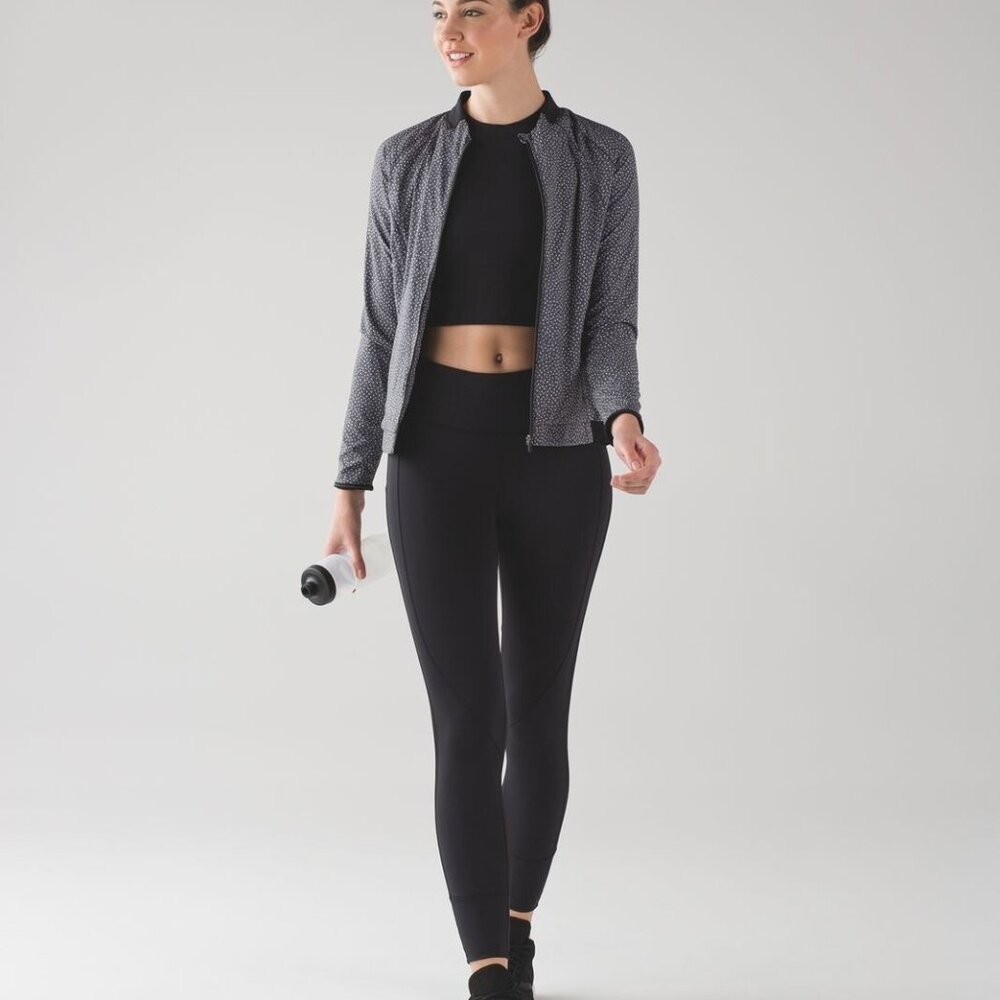 LULULEMON Womens 8 Jacket Hit It Frozen Fizz White Black‎ Swift Ultra Full Zip - Picture 6 of 16